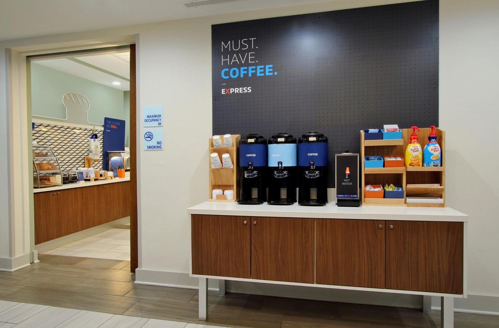Holiday Inn Express Hotel & Suites Charlottetown By Ihg Extérieur photo