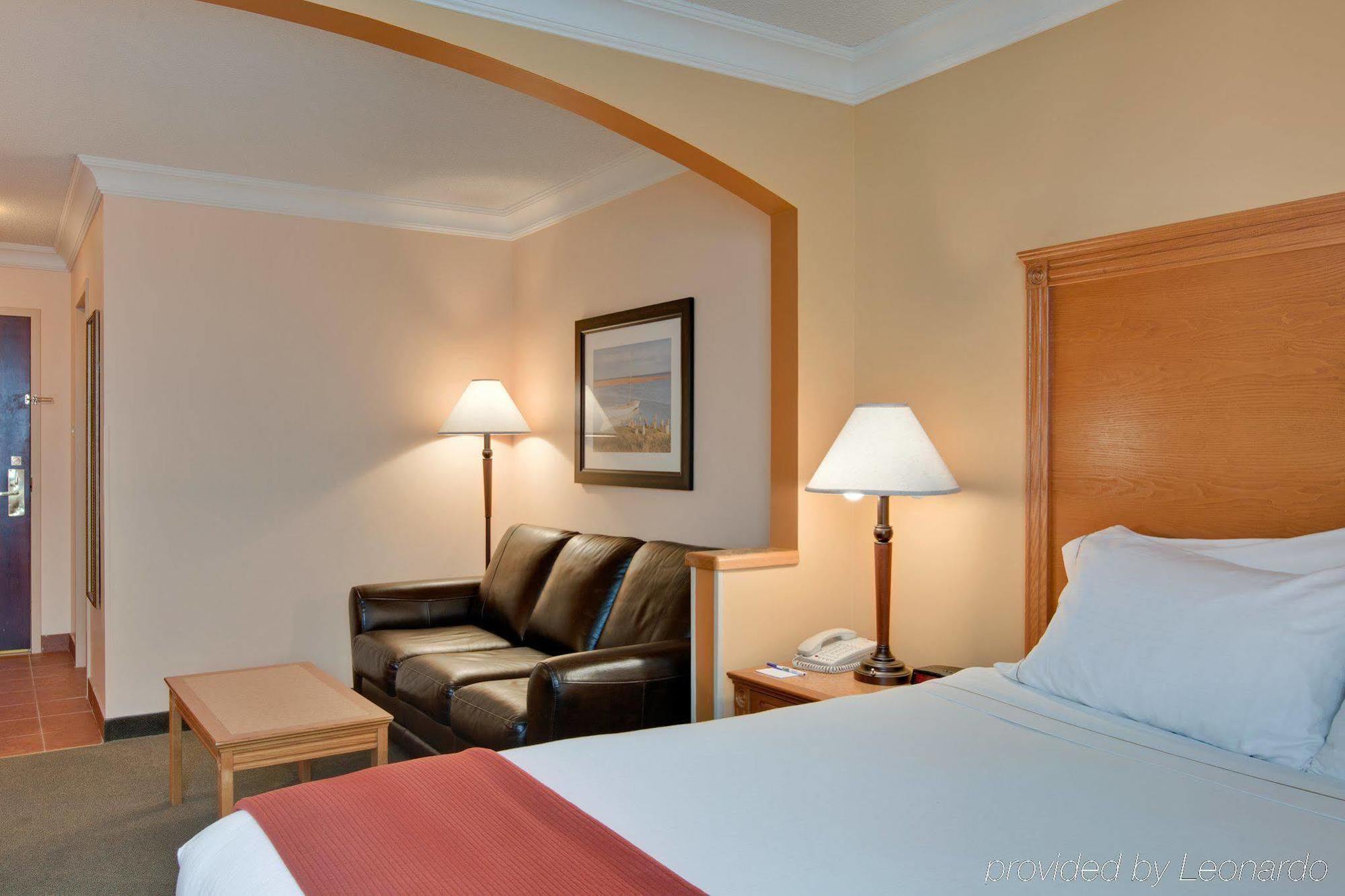 Holiday Inn Express Hotel & Suites Charlottetown By Ihg Extérieur photo