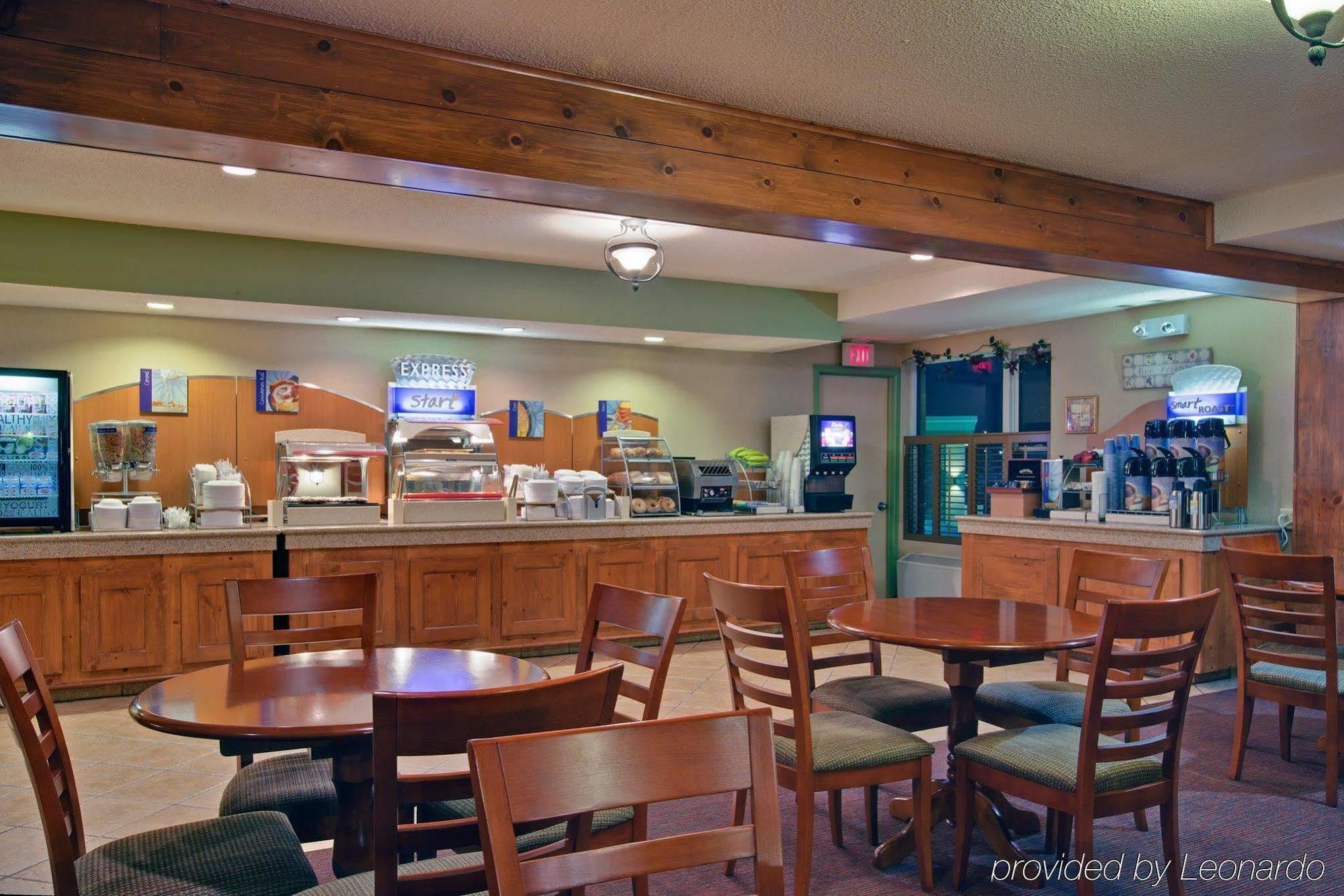 Holiday Inn Express Hotel & Suites Charlottetown By Ihg Extérieur photo